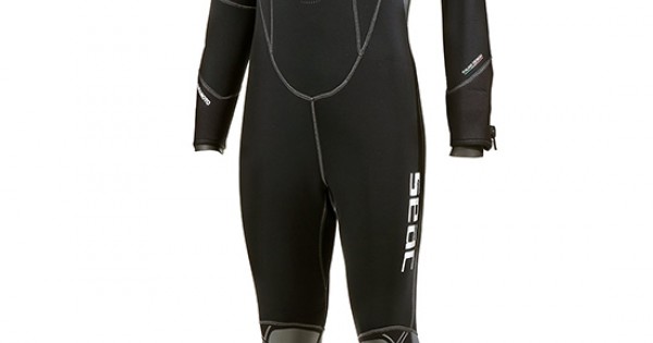 Diving Suits & Wear | Scuba Equipment | Scuba Store